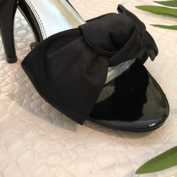 WHBM Black Satin Bow Slides w/Patent Heel, Toe EUC - Picture 4 of 8